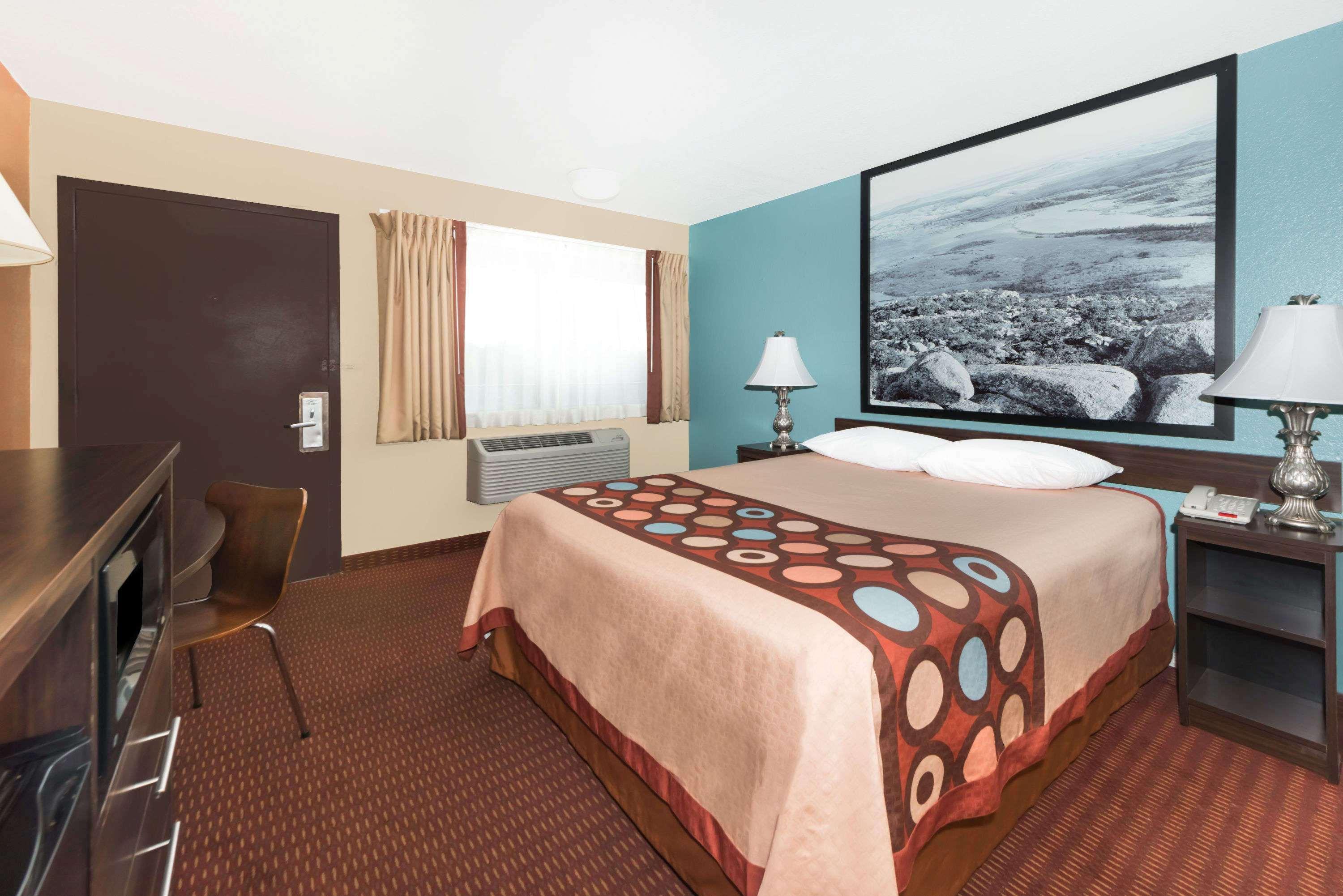 Super 8 By Wyndham Midwest City Ok Bagian luar foto