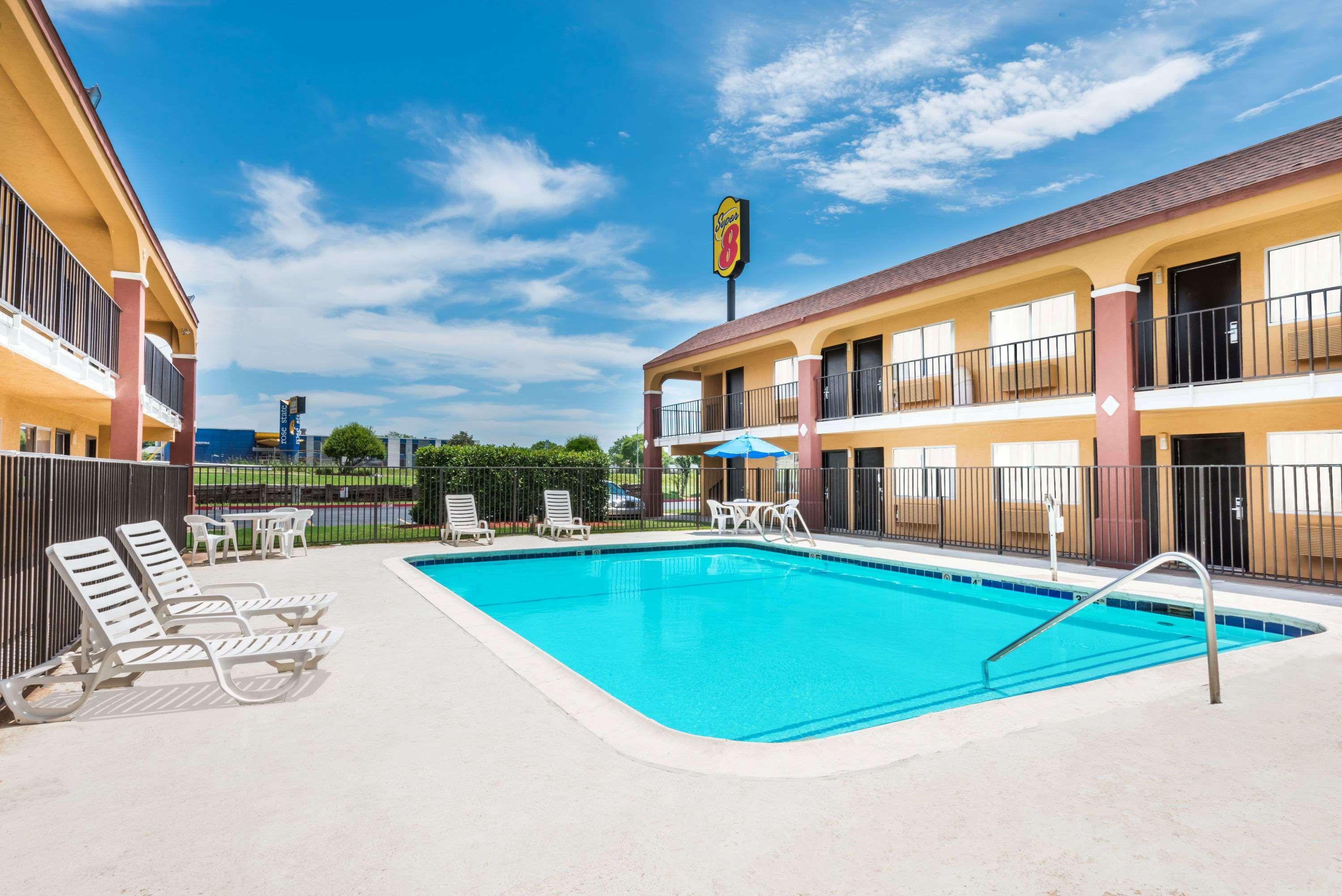 Super 8 By Wyndham Midwest City Ok Bagian luar foto